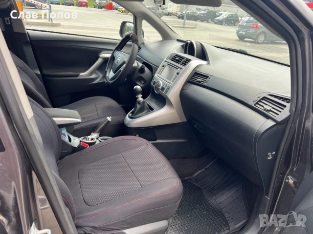 Toyota Verso 2.0D-4D 126, снимка 11 - Автомобили и джипове - 54580880