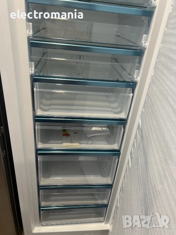 ЧИСТО НОВ!!! фризер Bosch Serie 6 GSN58AWEV XXL 70см No Frost, снимка 7 - Фризери - 53992126