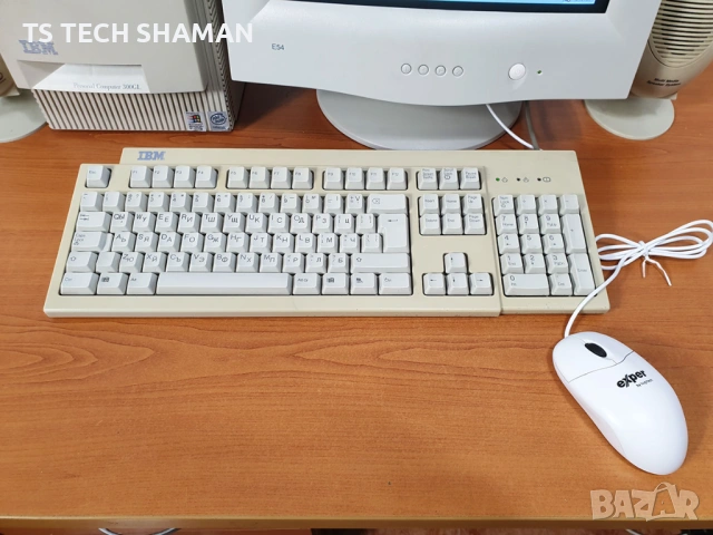 ⭐Продавам рядък ретро компютър IBM 300GL с много ретро игри⭐, снимка 11 - Антикварни и старинни предмети - 54609749