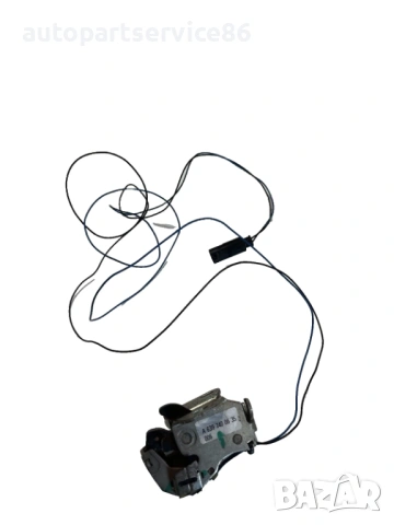 Заключващ механизъм за задна лява врата за Mercedes Vito W639 (2003-2009) A6397400635