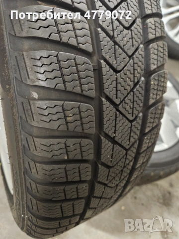 Оригинални джанти за Vw със зимни гуми Pirelli 205 50 17, снимка 10 - Гуми и джанти - 53993420