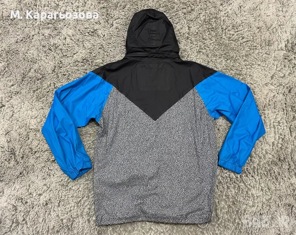 Burton Freelight Anorak, Размер М, снимка 4 - Зимни спортове - 55607839