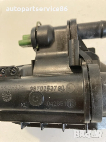 Капак на термостат за Volvo C30 1.6 TDI (2012) 9670253780, снимка 2 - Части - 54111838