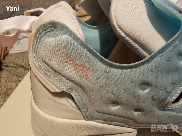Reebok instapump Fury "The Spook"стелка 26.5 сантиметра 42 номер, снимка 2 - Маратонки - 55070153