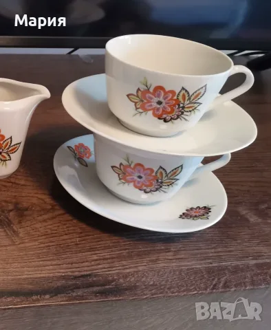 Порцеланови чаши за кафе Kahla GDR , снимка 3 - Сервизи - 55347003