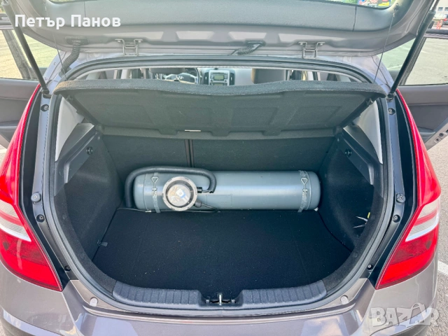 Hyundai i30 1.6 бензин/газ 126к.с., снимка 7 - Автомобили и джипове - 54752039