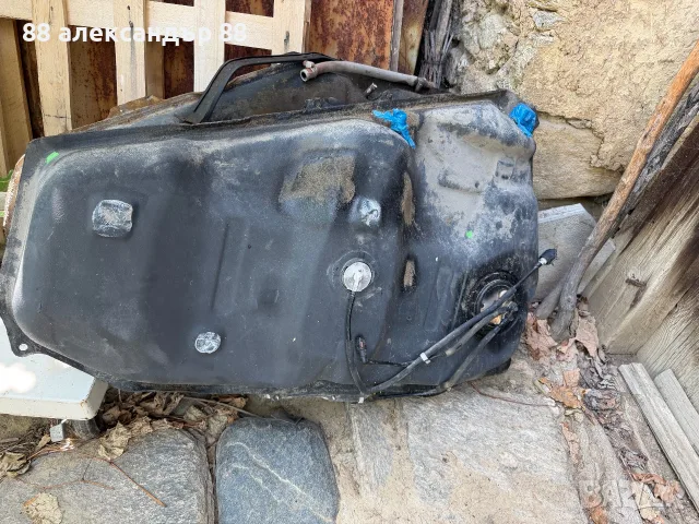 Toyota Corolla verso  резервоар , снимка 6 - Части - 55437988