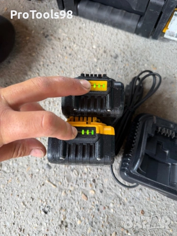 Dewalt DCG405 безчетков ъглошлайф, снимка 7 - Ъглошлайфи - 54777119