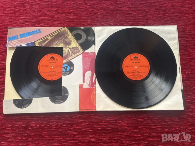 двойна винилова плоча "The Singles Album" от Jimi Hendrix, издадена през 1983 г. от Polydor., снимка 2 - Грамофонни плочи - 55257263