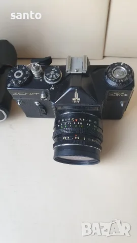 Фотоапарат Zenit EM Moscow 1980 (Олимпийски) с обектив Pentacon 30mm f/3.5 , снимка 2 - Фотоапарати - 55354355