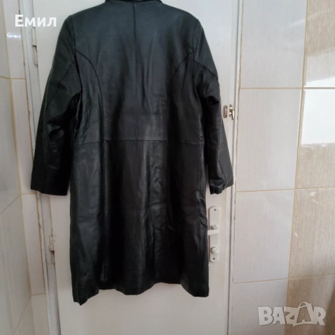 Продавам дамско кожено палто,сака,блузи, снимка 3 - Други - 54564249