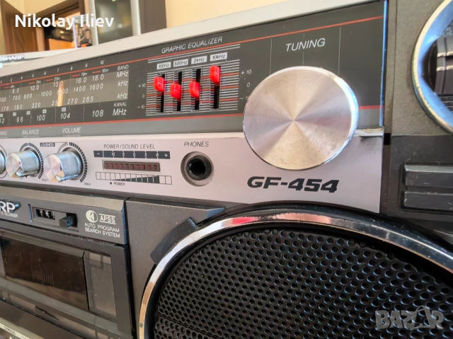 Ретро касетофон Boombox Sharp GF-454H – Перфектно състояние! Работещ!, снимка 2 - Радиокасетофони, транзистори - 54856330
