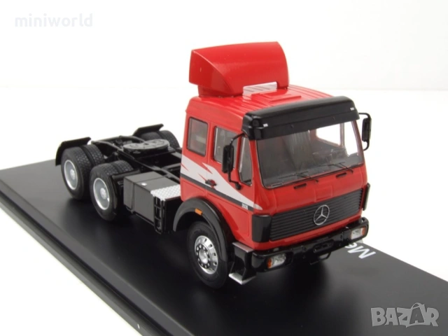 Mercedes-Benz NG 2232 влекач 1980 - мащаб 1:43 на Premium ClassiXXs моделът е нов в PVC дисплей-кейс, снимка 2 - Колекции - 54682786