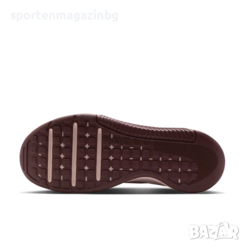 Дамски маратонки Nike MC Trainer 3, снимка 3 - Маратонки - 54518845