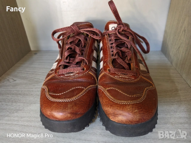 Страхотни кожени маратонки Adidas Marathon 40 номер , снимка 3 - Маратонки - 55181938