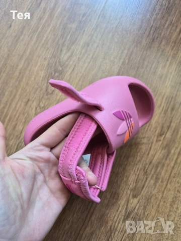 Adidas нови оригинални детски сандали, снимка 2 - Детски сандали и чехли - 54988559