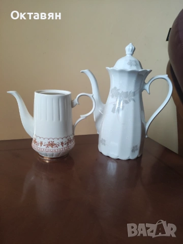 Порцеланов чайник