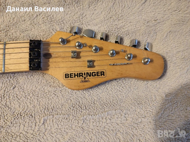 Електрическа китара Behringer Super Strat style в отлично състояние., снимка 3 - Китари - 54592934