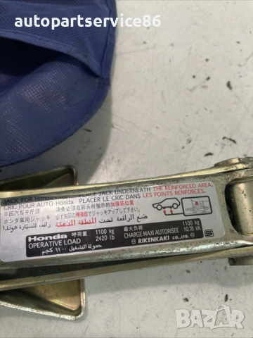 Крик за кола и ключ за гуми за Honda FR-V 2.0 V-Tec (2005) , снимка 2 - Части - 54440546