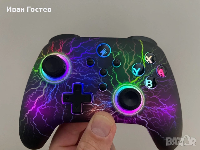 Безжичен Гейминг Контролер с RGB Подсветка & Макро Бутони, снимка 4 - Джойстици и геймпадове - 54821598