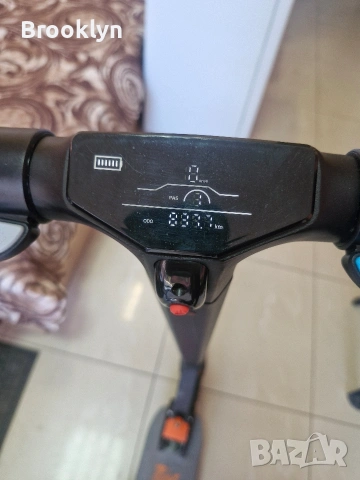 Продава се електрическа тротинетка KUKirin S1 Pro, снимка 4 - Велосипеди - 54420069