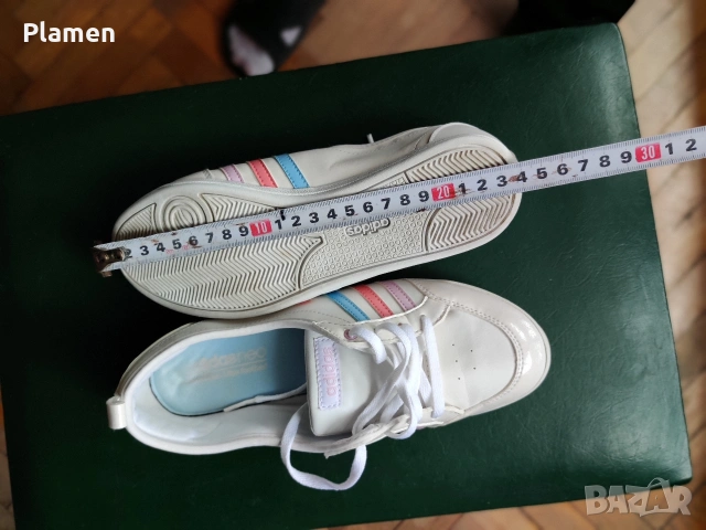 Дамски оригинални маратонки "Adidas", снимка 8 - Маратонки - 54625130