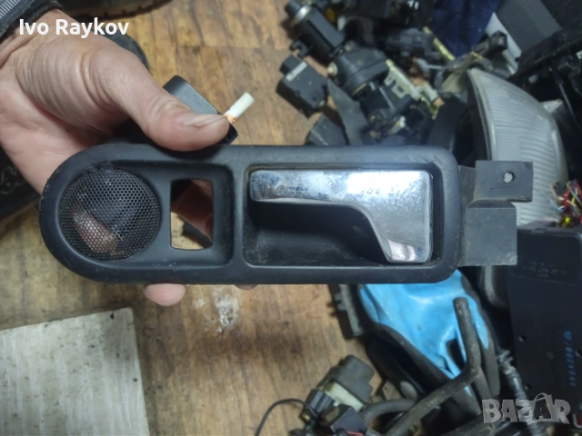 Задна , лява , дръжка за  VW PASSAT B5 , 3b0839113h 