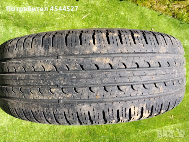 Продавам гуми 16 цола 215/65/16, снимка 4 - Гуми и джанти - 54309542