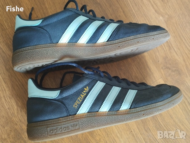 Продавам маратонки Adidas Spezial