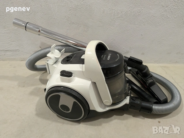 Прахосмукачка Bosch BGS05A222
