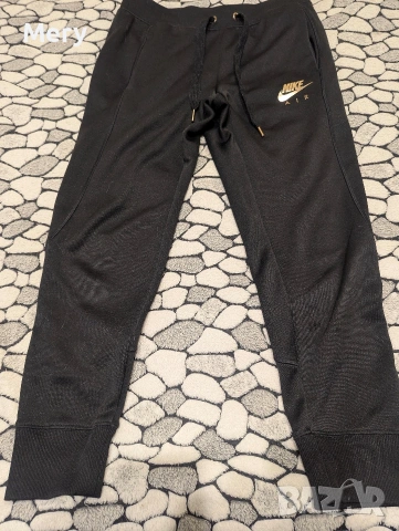 Оригинално Nike долнище, размер M, снимка 2 - Спортни екипи - 54782995