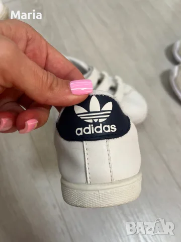 Adidas (бели кецове с велкро), размер 33., снимка 2 - Детски обувки - 55408725