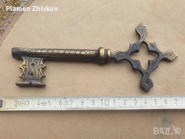 голям стар месингов ключ от манастирска килия, снимка 4 - Антикварни и старинни предмети - 54078826