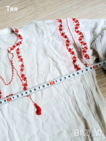Детска кенарена риза с бродерии, снимка 5 - Антикварни и старинни предмети - 54187057