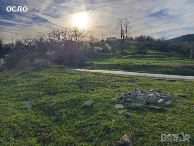 Продава парцел в Троян, снимка 2 - Парцели - 18645626