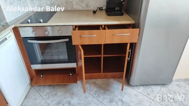 Продавам ПДЧ кухненски шкафове с вградена фурна и котлони – много добро състояние, снимка 6 - Кухни - 54177205