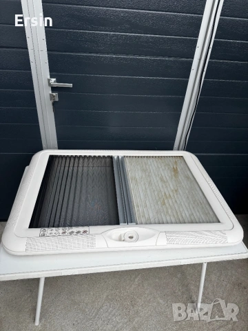 Щора за люк Dometic Heki 90/60 
