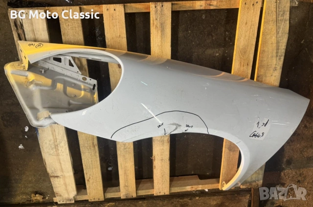 преден ляв калник Porsche 911, снимка 1 - Части - 54493136