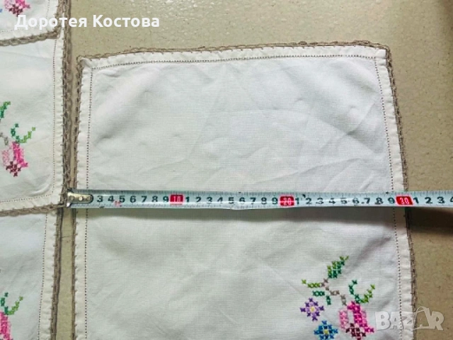 Красиви ръчно бродирани текстилни салфетки от Англия, 8 бр, снимка 6 - Антикварни и старинни предмети - 54993109
