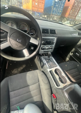 Dodge Challenger V6 , снимка 9 - Автомобили и джипове - 55069069