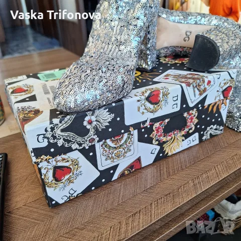 Дамски ботуши DG,много добро състояние!, снимка 2 - Кецове - 55680125
