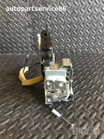 Механизъм за заключване на предна лява врата за Subaru Legacy (2004-2008)