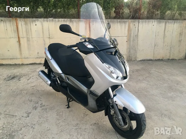 Yamaha X Max 250i