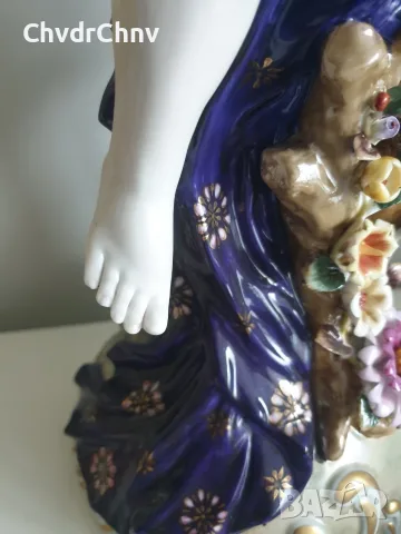 Meissen фигура 49см-2,4кг/еротика/Майсен порцеланова статуетка на момиче с цветя и бухал, снимка 8 - Статуетки - 55606482