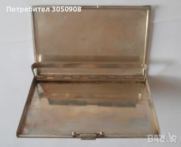 Сребърна Табакера 168.3 г в мек калъф