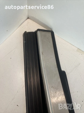 Стъпало за влизане задна лява страна за Mercedes W140 S300Td (1996) 1406800335, снимка 2 - Части - 54202542