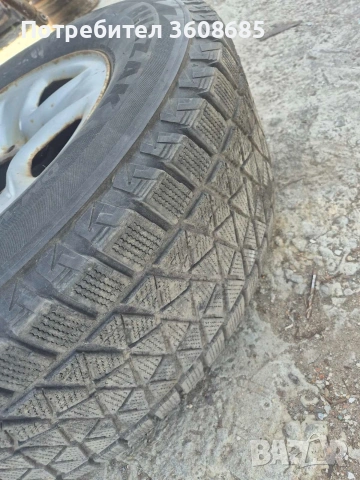 продавам резервната гума с джанта за Тойота Тундра 2017г 18 цола