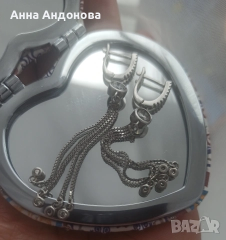 Нежни сребърни обеци 