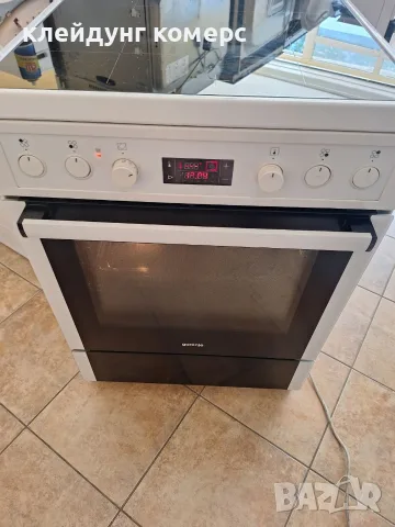 Готварска печка с керамичен плот GORENJE шир.60см. 
