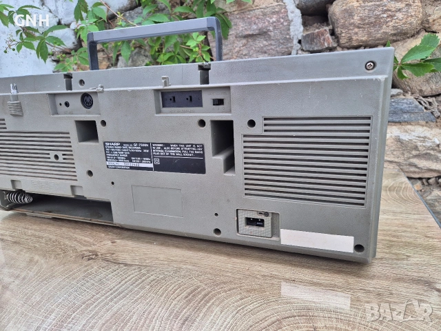 Радиокасетофон Sharp GF-7300H, снимка 7 - Радиокасетофони, транзистори - 55190294